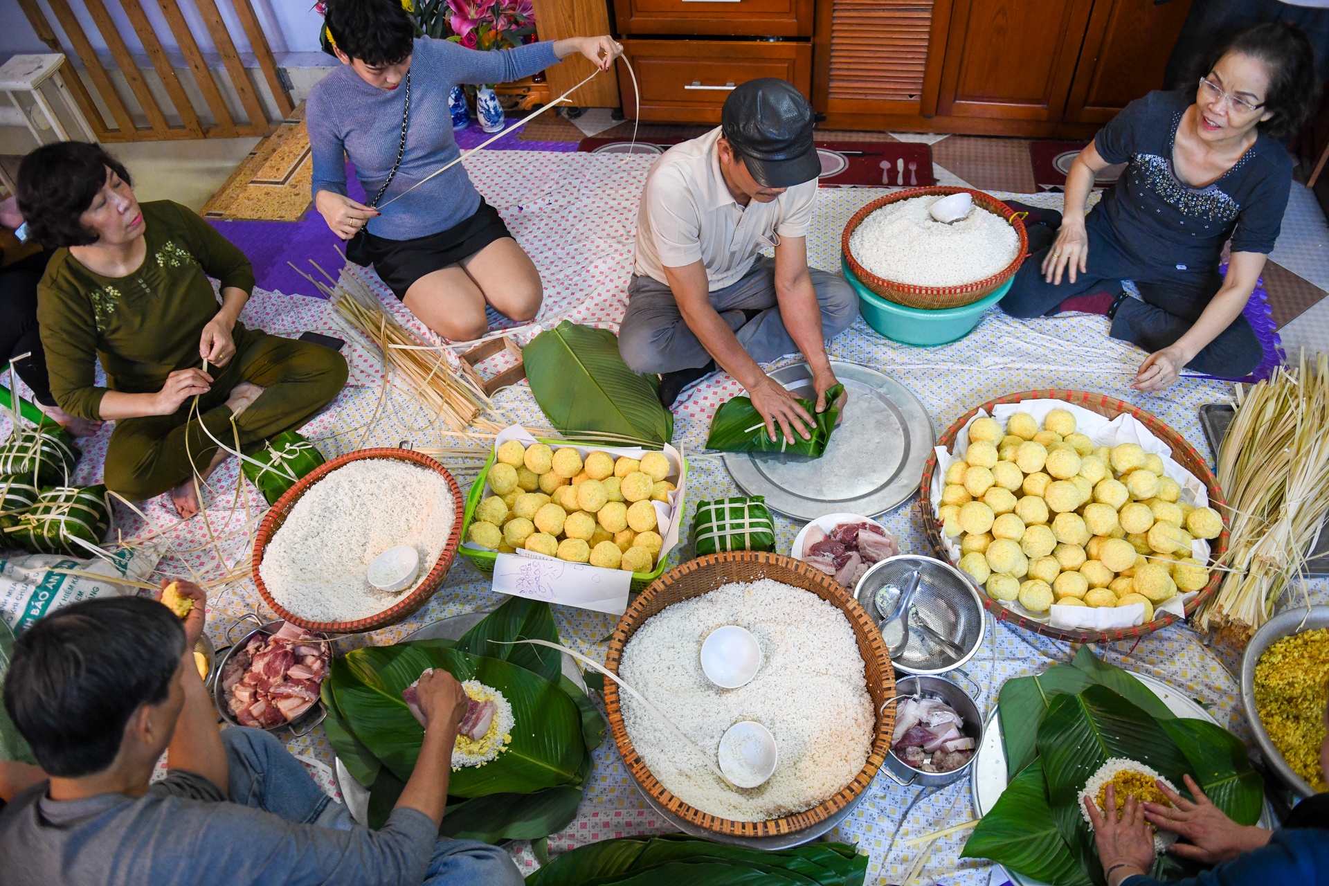 Vo gạo, ướp thịt, làm nhân giúp bánh xanh hơn